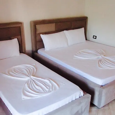Vila Pollo Apartment Ksamil